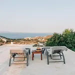 Yiayias Sifnos