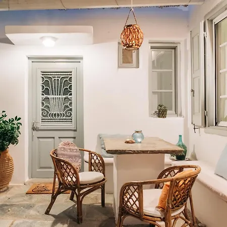 Yiayias Sifnos Apollonia
