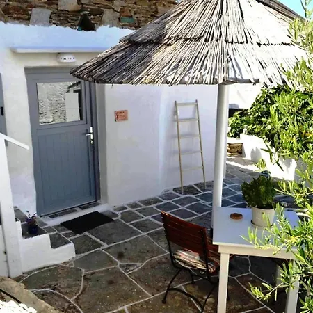 Yiayias Sifnos