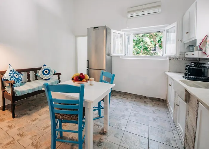 Yiayias Sifnos Apollonia